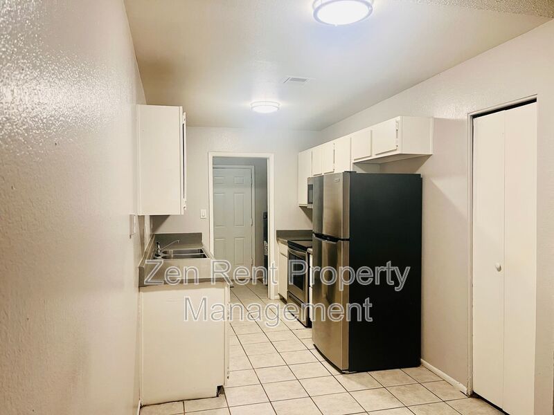 Newly Renovated 2Bd 1Bth in Mesa, AZ! property image