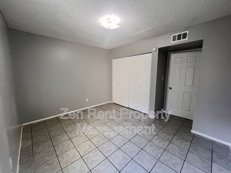 Newly Renovated 2Bd 1Bth in Mesa, AZ! Free App Fee upon signed lease! property image