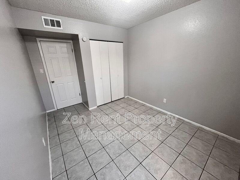 Newly Renovated 2Bd 1Bth in Mesa, AZ! Free App Fee upon signed lease! property image