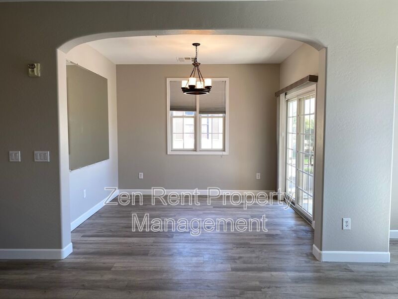 Resort-Style Living in Gilbert – 3 Bed Townhome Near SanTan Village property image