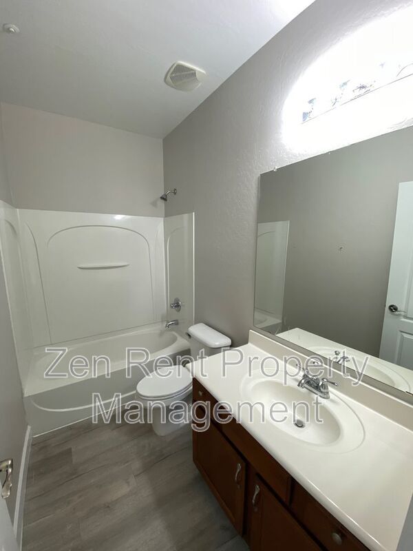 Resort-Style Living in Gilbert – 3 Bed Townhome Near SanTan Village property image