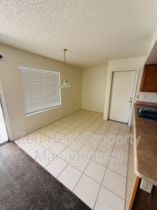 GREAT LOCATION WITH A COMMUNITY POOL property image