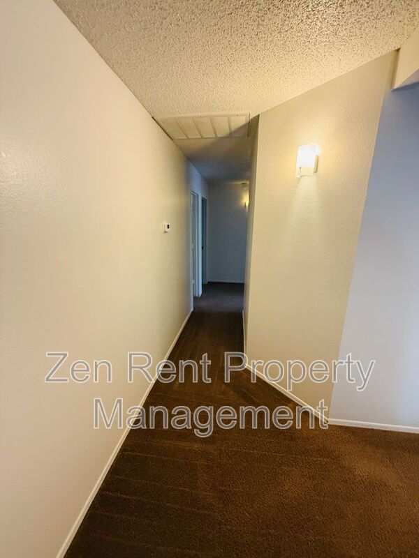 GREAT LOCATION WITH A COMMUNITY POOL property image