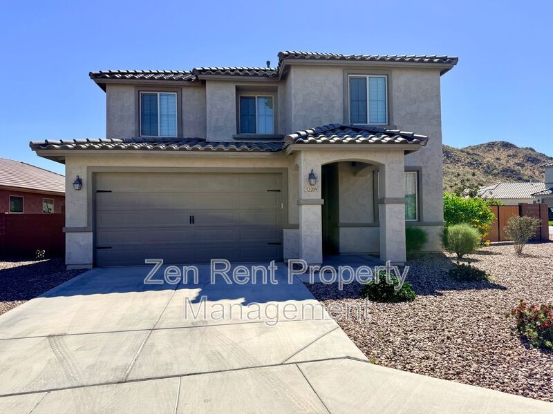 BEAUTIFUL Home in San Tan Valley with Mountain View’s! A Must See! property image