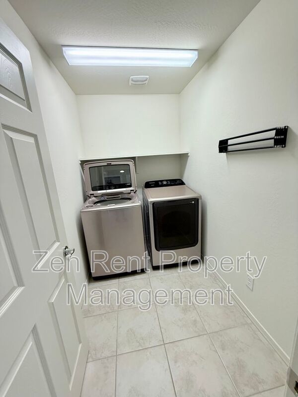 BEAUTIFUL Home in San Tan Valley with Mountain View’s! A Must See! property image