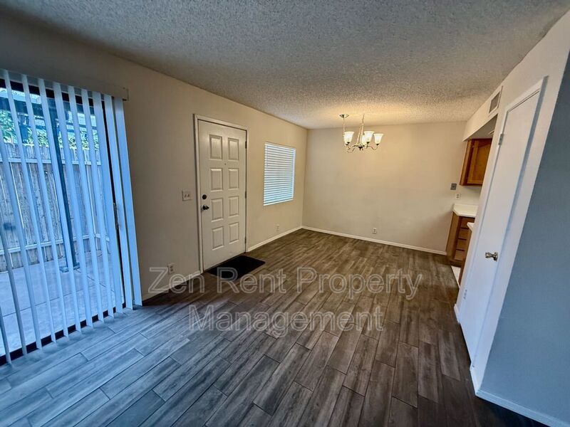 Cozy 2 Bedroom Chandler Condo property image