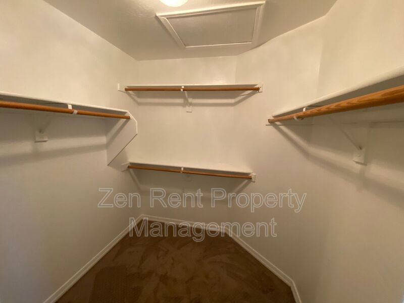 Heart of Gilbert property image